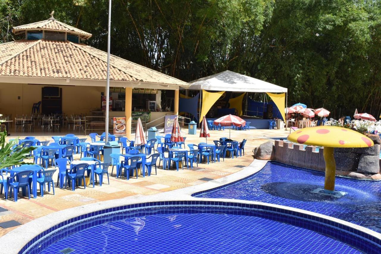 Hotel Golden Dolphin Grand Hotel 111 Caldas Novas Exterior photo